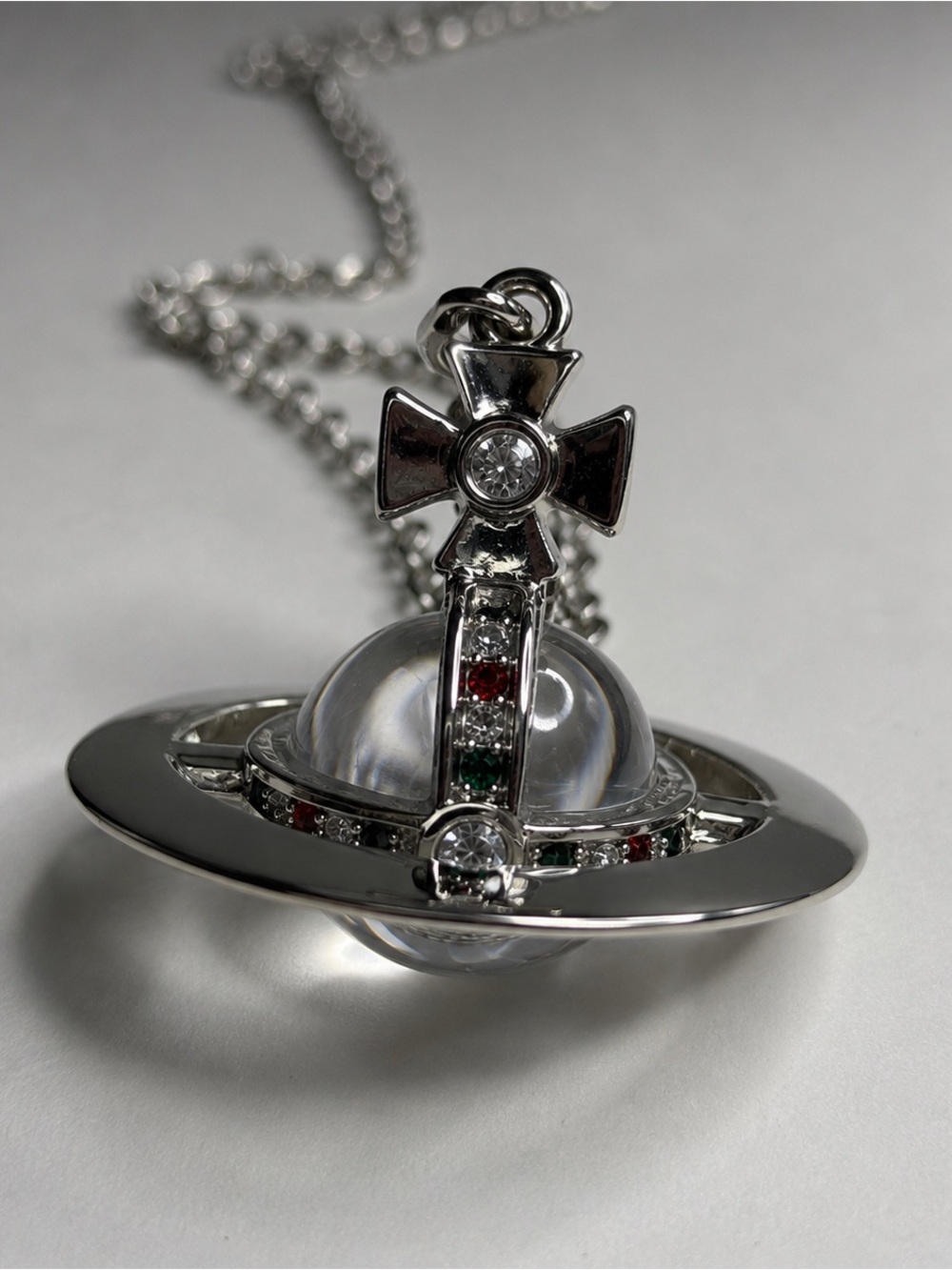 Vivienne Westwood Platinum Orb Pendant Necklace Silver Tone - Picture 3 of 7